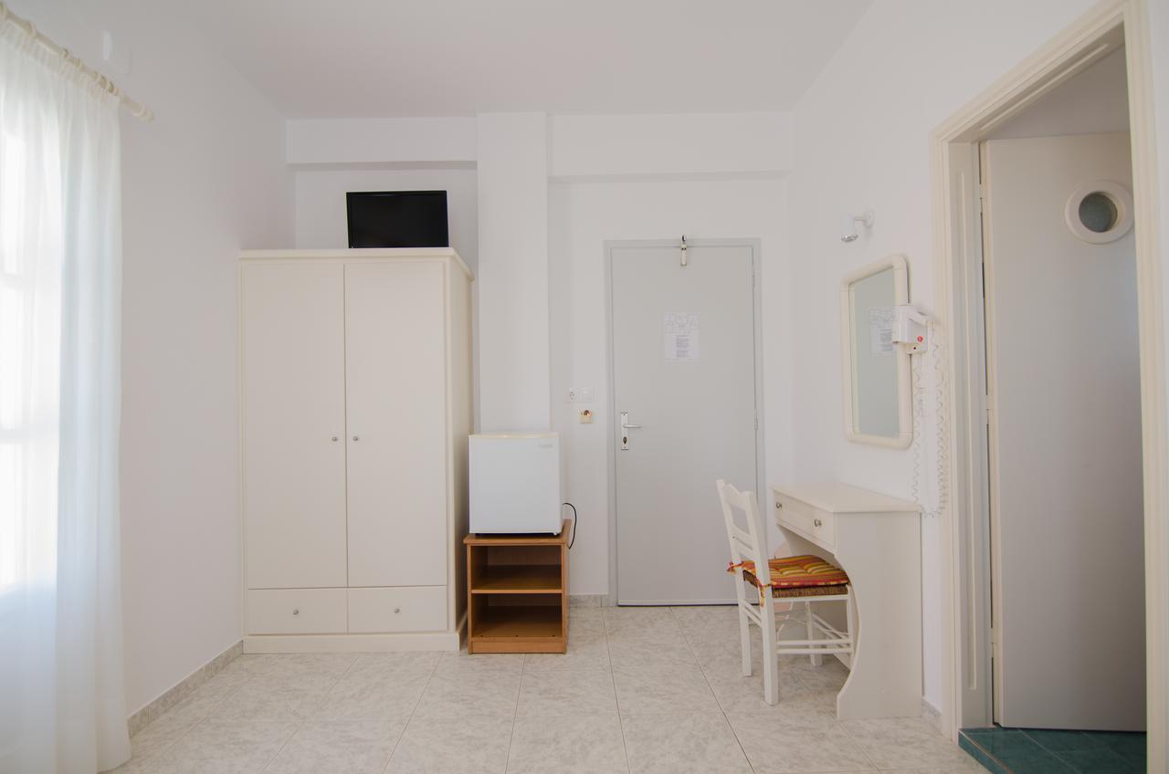 Athena Rooms Chora d'Ios Extérieur photo